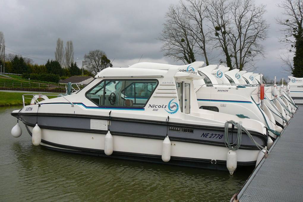 01-bateaux-nicols-gamme-sedan-800-3-places